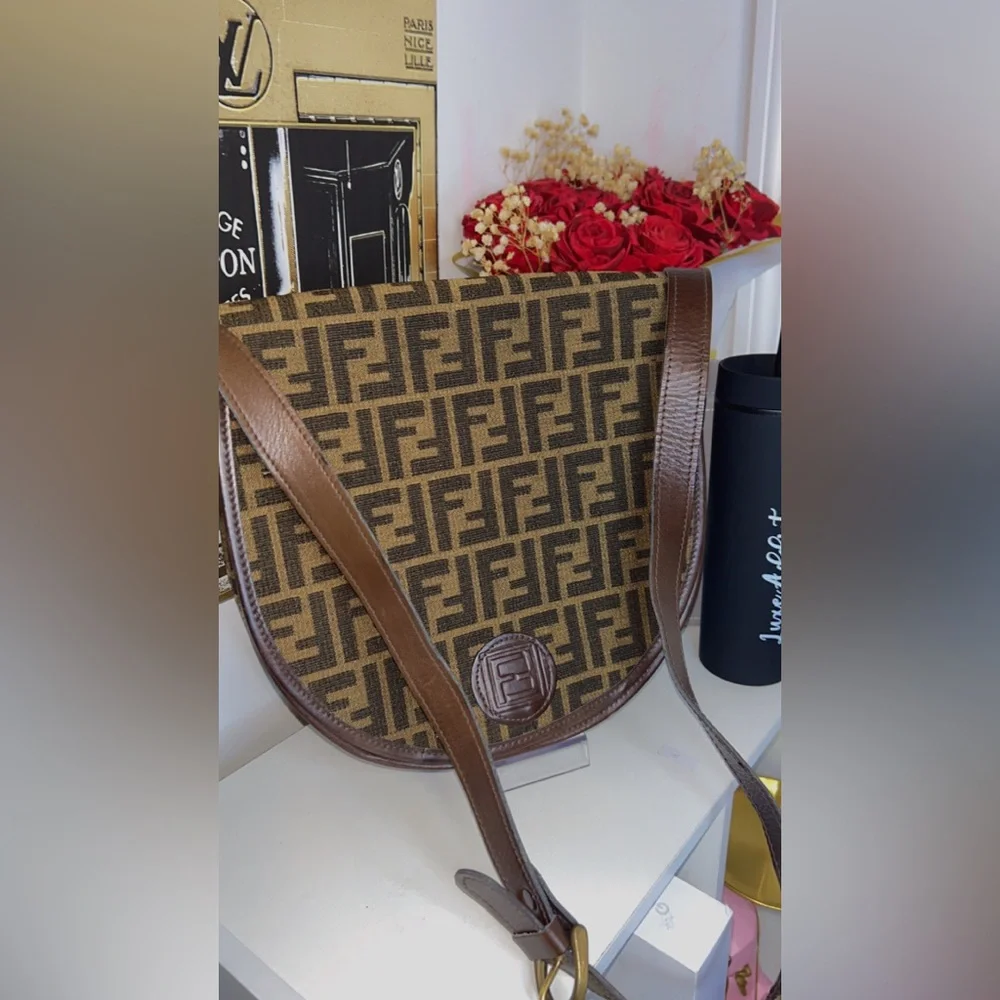 Vintage Fendi Zucchino FF Canvas Saddle Shoulder Bag Brown - Picture 1 of 13